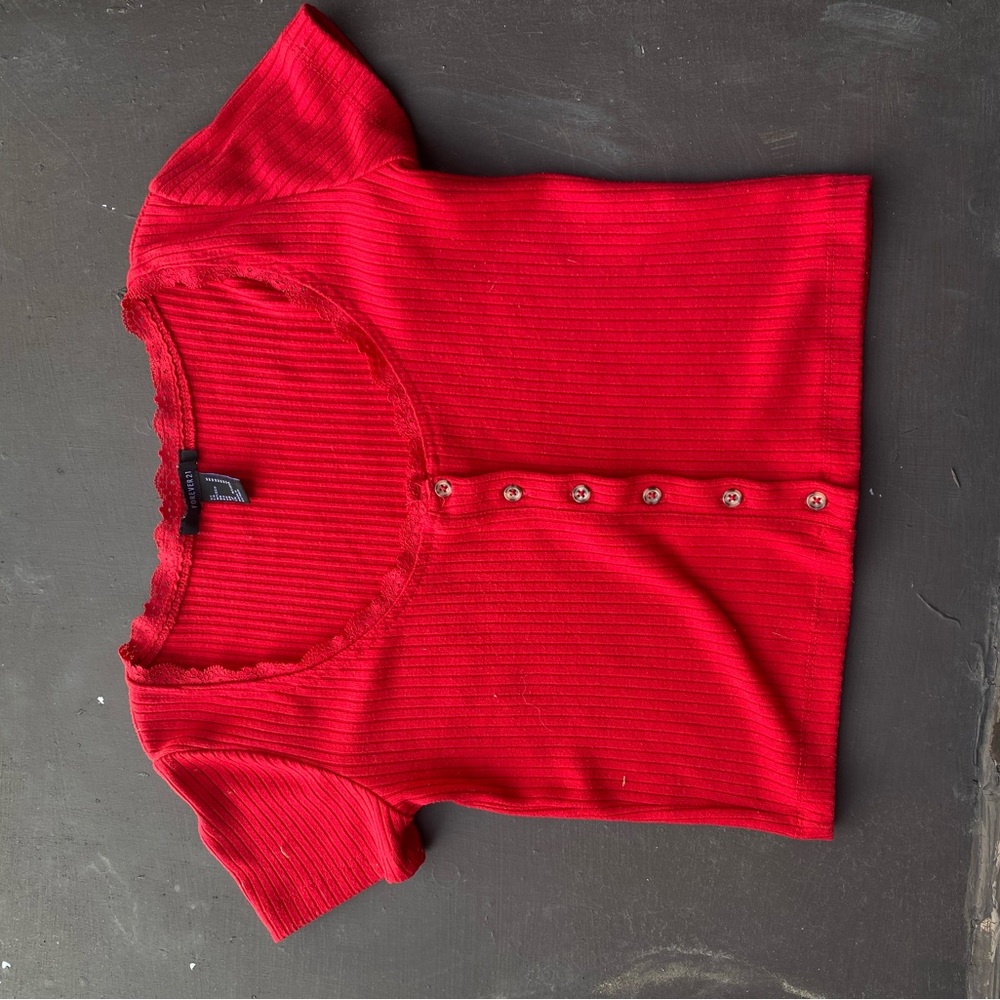 Red Ribbed Button-Up Blouse - Picture 5 of 7